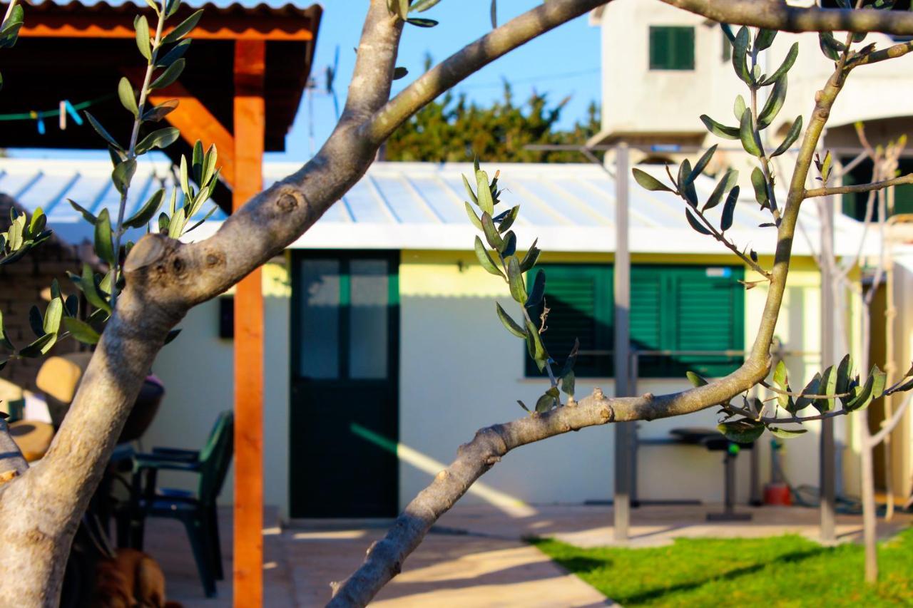 Holiday Home - Beach House 'Amarella' Turanj Ngoại thất bức ảnh