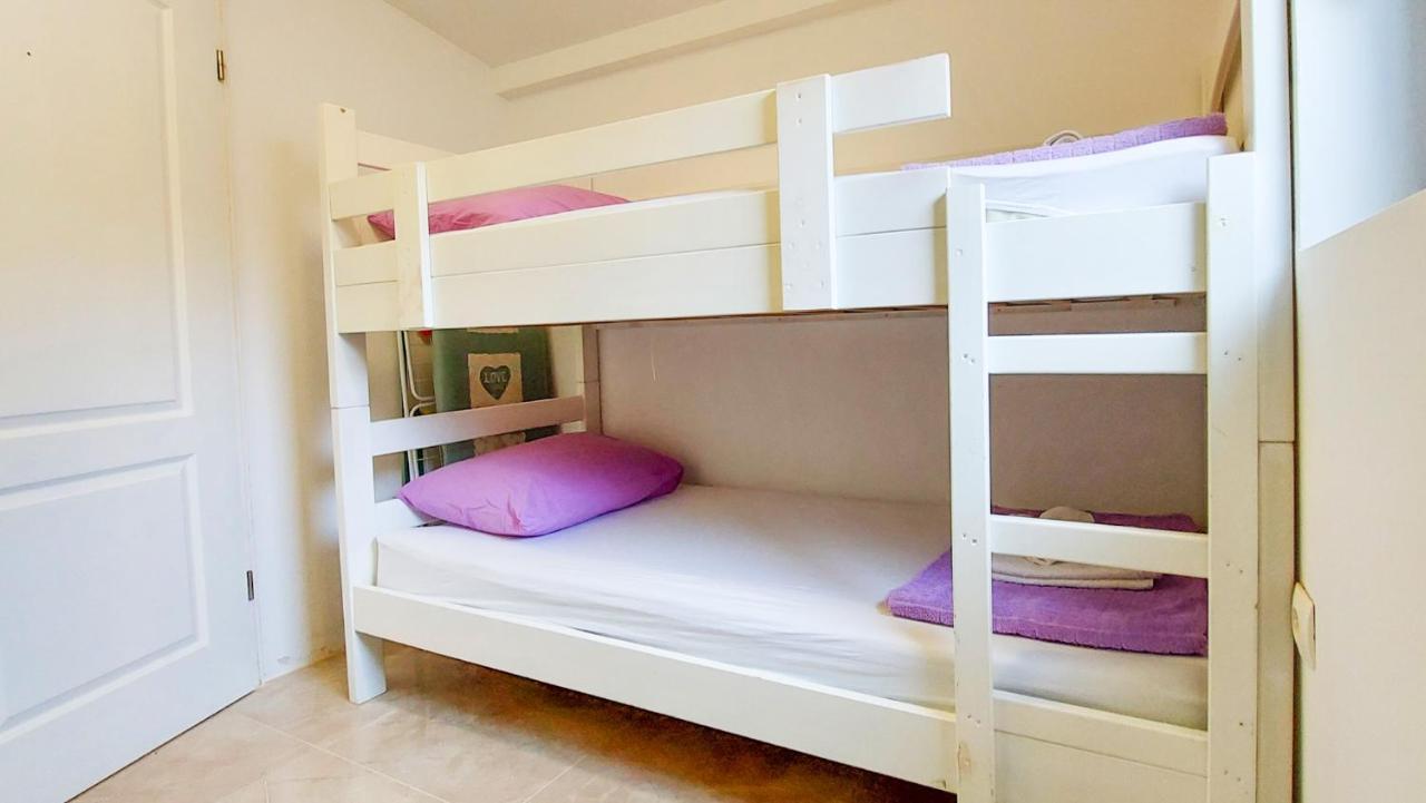 Holiday Home - Beach House 'Amarella' Turanj Ngoại thất bức ảnh