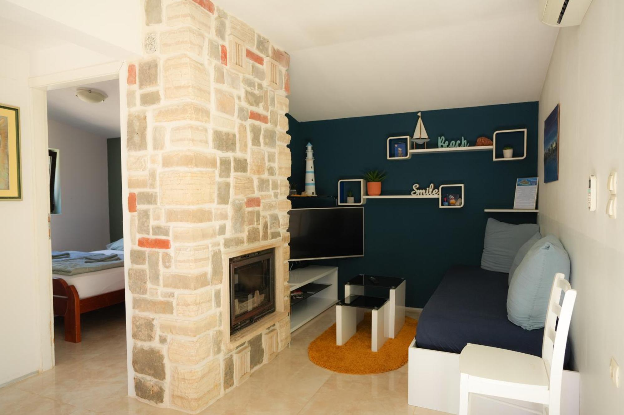 Holiday Home - Beach House 'Amarella' Turanj Ngoại thất bức ảnh