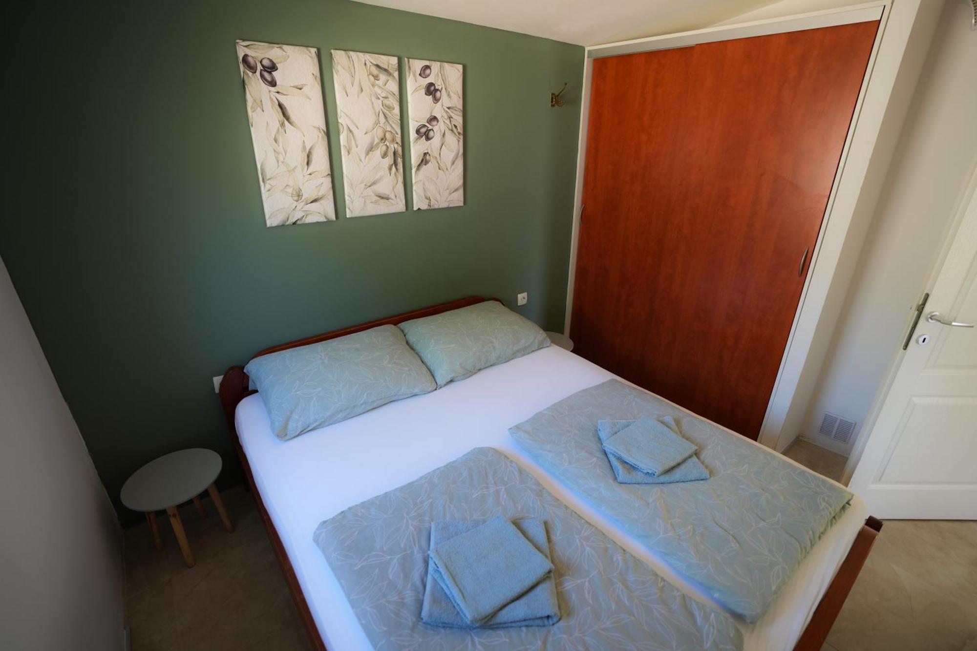 Holiday Home - Beach House 'Amarella' Turanj Ngoại thất bức ảnh