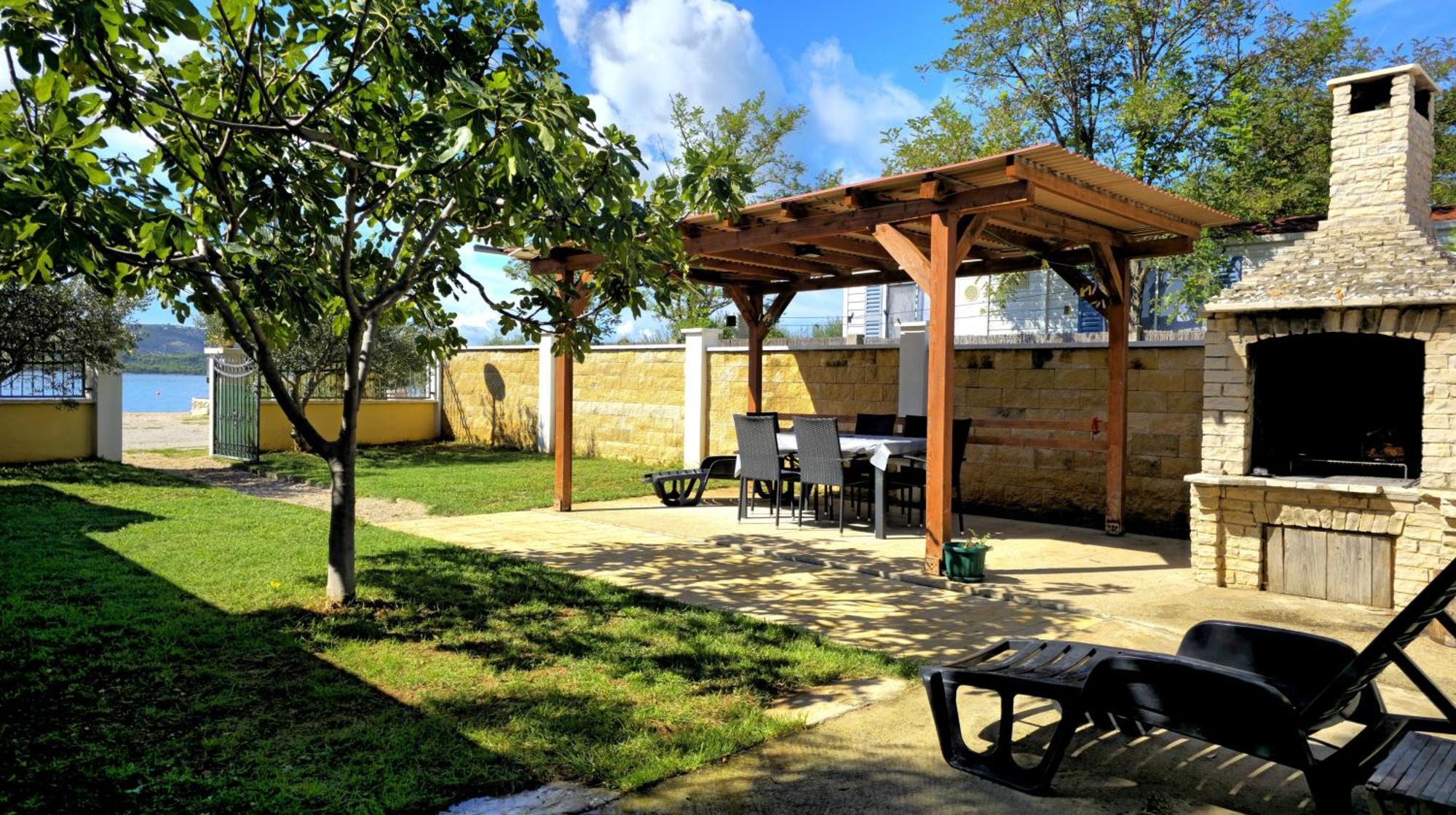 Holiday Home - Beach House 'Amarella' Turanj Ngoại thất bức ảnh