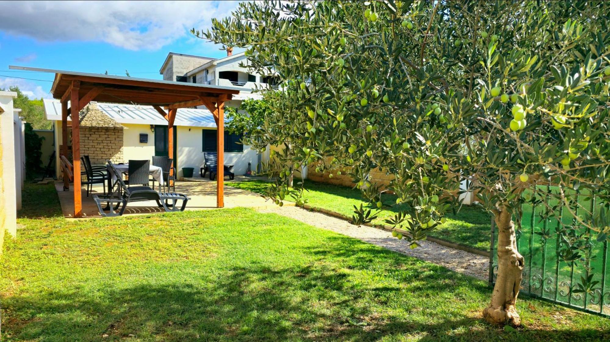 Holiday Home - Beach House 'Amarella' Turanj Ngoại thất bức ảnh